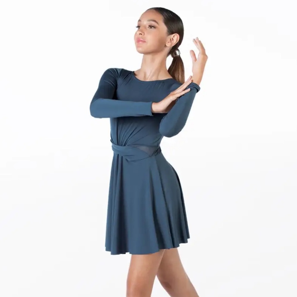 SA. Excellent condition. Worn for 3 min on stage